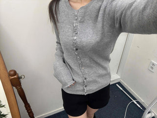 Daily Button V-Neck Slim Fit Knit Cardigan