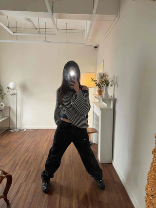Dark-toned vintage washed loose-fit denim pants