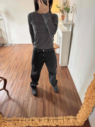 Dark-toned vintage washed loose-fit denim pants