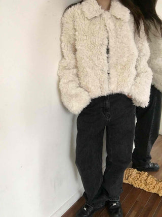 Dark-toned vintage washed loose-fit denim pants
