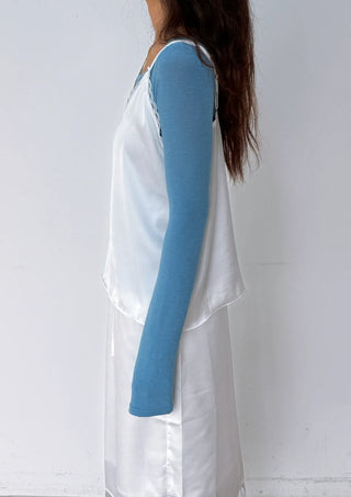 Milk Satin Silk Lingerie Lace Strappy Sleeveless Made-in-Korea Layered Sleeveless  Silky All-Season Sleeveless V-Neck Blouse