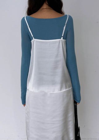 Milk Satin Silk Lingerie Lace Strappy Sleeveless Made-in-Korea Layered Sleeveless  Silky All-Season Sleeveless V-Neck Blouse