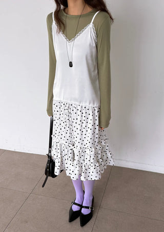Milk Satin Silk Lingerie Lace Strappy Sleeveless Made-in-Korea Layered Sleeveless  Silky All-Season Sleeveless V-Neck Blouse