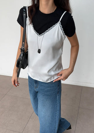 Milk Satin Silk Lingerie Lace Strappy Sleeveless Made-in-Korea Layered Sleeveless  Silky All-Season Sleeveless V-Neck Blouse