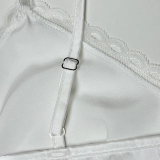 Milk Satin Silk Lingerie Lace Strappy Sleeveless Made-in-Korea Layered Sleeveless  Silky All-Season Sleeveless V-Neck Blouse