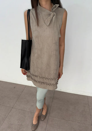 Dua Jacquard Frill H-Line Sleeveless Layered Guest Perforated Sleeveless Dress