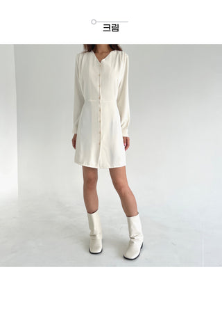 Delicate fit wedding guest dress