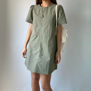 Daily Rainy Season Short Sleeve Crispy Anorak Midi Dress