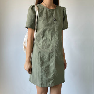 Daily Rainy Season Short Sleeve Crispy Anorak Midi Dress