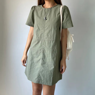 Daily Rainy Season Short Sleeve Crispy Anorak Midi Dress