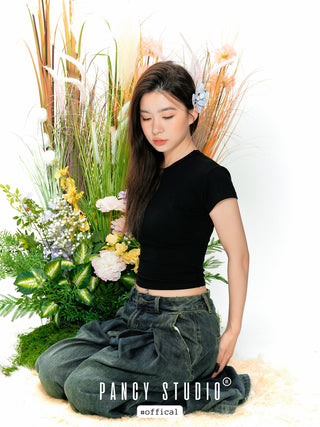 Vivid and free Floral Hairpin