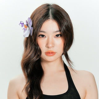 Vivid and free Floral Hairpin