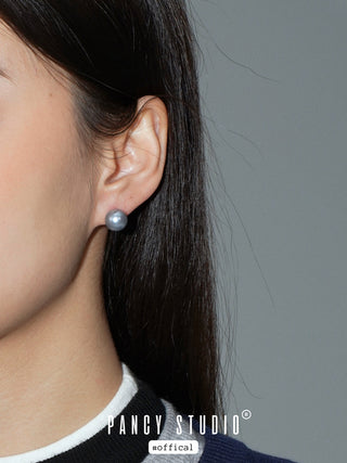 Blue-gray pearl earrings