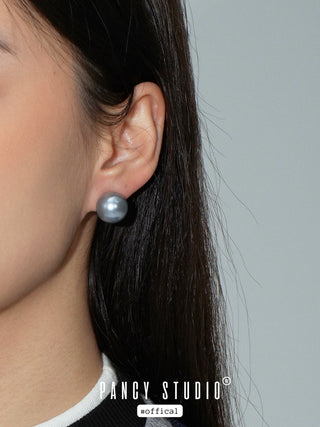 Blue-gray pearl earrings