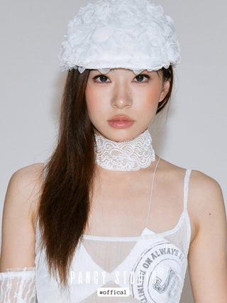 Lace floral magnetic strap choker