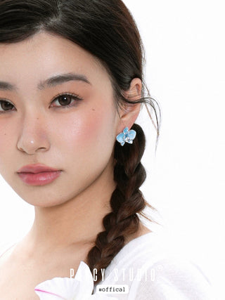 blue flower earrings
