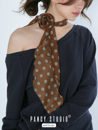 rose dot choker