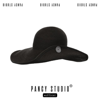 button straw hat