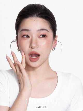dot zircon earrings