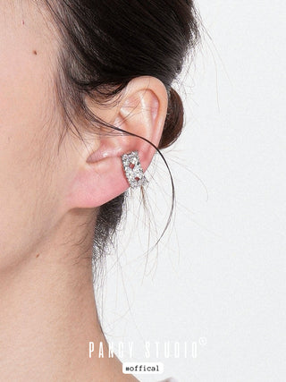 hollow zircon earrings