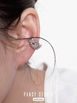 hollow zircon earrings