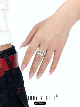 rivet design ring