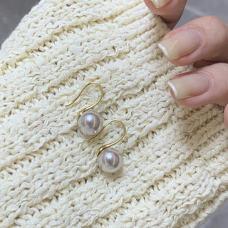 pearl earrings