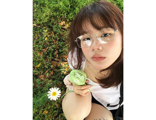 silver frame glasses