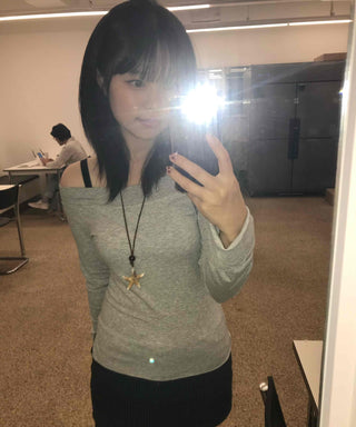 Gray natural plain off-shoulder long-sleeve t-shirt
