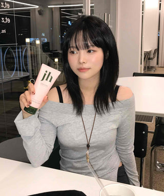 Gray natural plain off-shoulder long-sleeve t-shirt