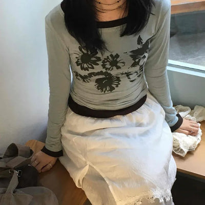 Modern Vintage Floral Slim Fit Round Long Sleeve Tee