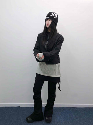 Street-style short loose-fit jumper