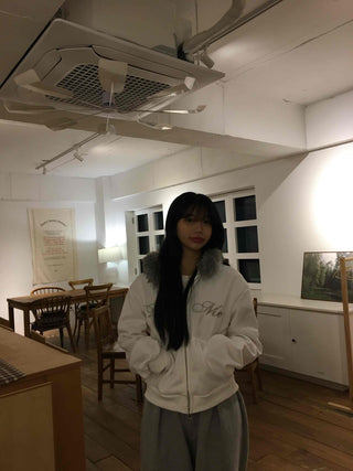Pinter Mood Lettering Fur Hooded Zip-up