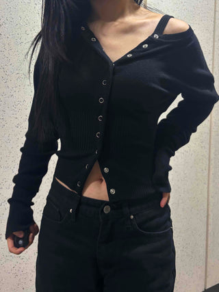 Button Point Snap Crop Knit Cardigan