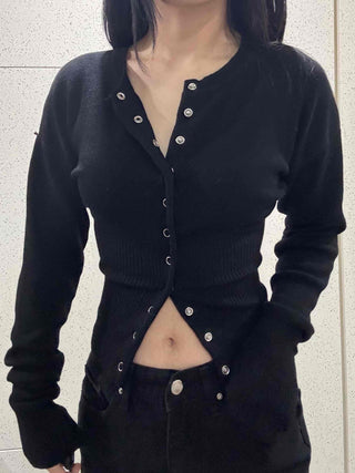 Button Point Snap Crop Knit Cardigan