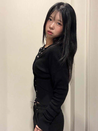 Button Point Snap Crop Knit Cardigan