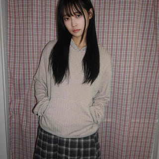 Delicate Fit Loose Kangaroo Pocket Hoodie