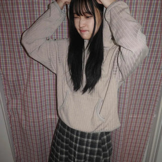 Delicate Fit Loose Kangaroo Pocket Hoodie