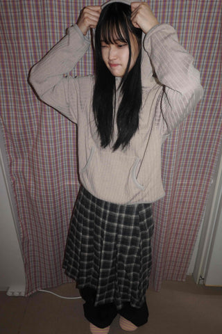 Delicate Fit Loose Kangaroo Pocket Hoodie