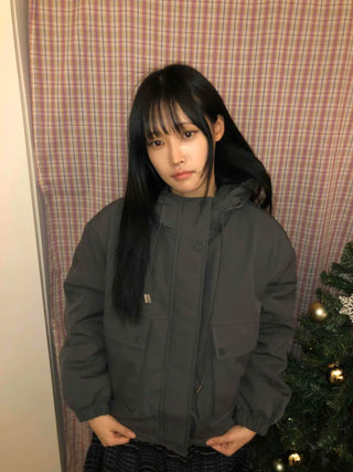Loose Fit High-Neck Short Padded Jumper