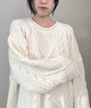 Fluffy Cable Balloon Sleeve Knit