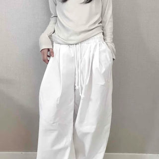 Minimal Semi-Wide Pintuck Pants