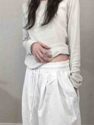 Minimal Semi-Wide Pintuck Pants