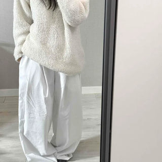 Minimal Semi-Wide Pintuck Pants
