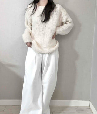 Minimal Semi-Wide Pintuck Pants