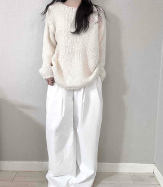 Minimal Semi-Wide Pintuck Pants