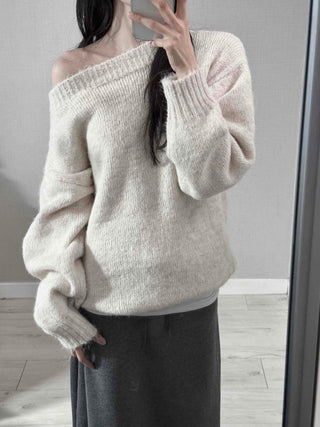 Basic Asymmetrical Off-Shoulder Loose Fit Knit