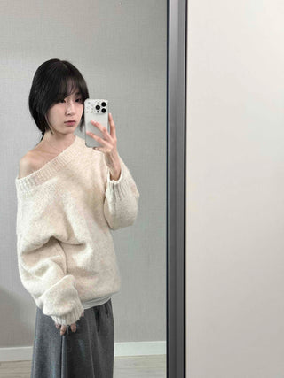 Basic Asymmetrical Off-Shoulder Loose Fit Knit