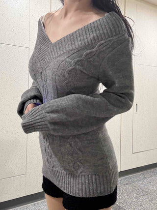Delicate Fit Off-Shoulder Cable Knit V-Neck Knit