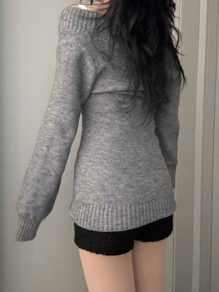Delicate Fit Off-Shoulder Cable Knit V-Neck Knit